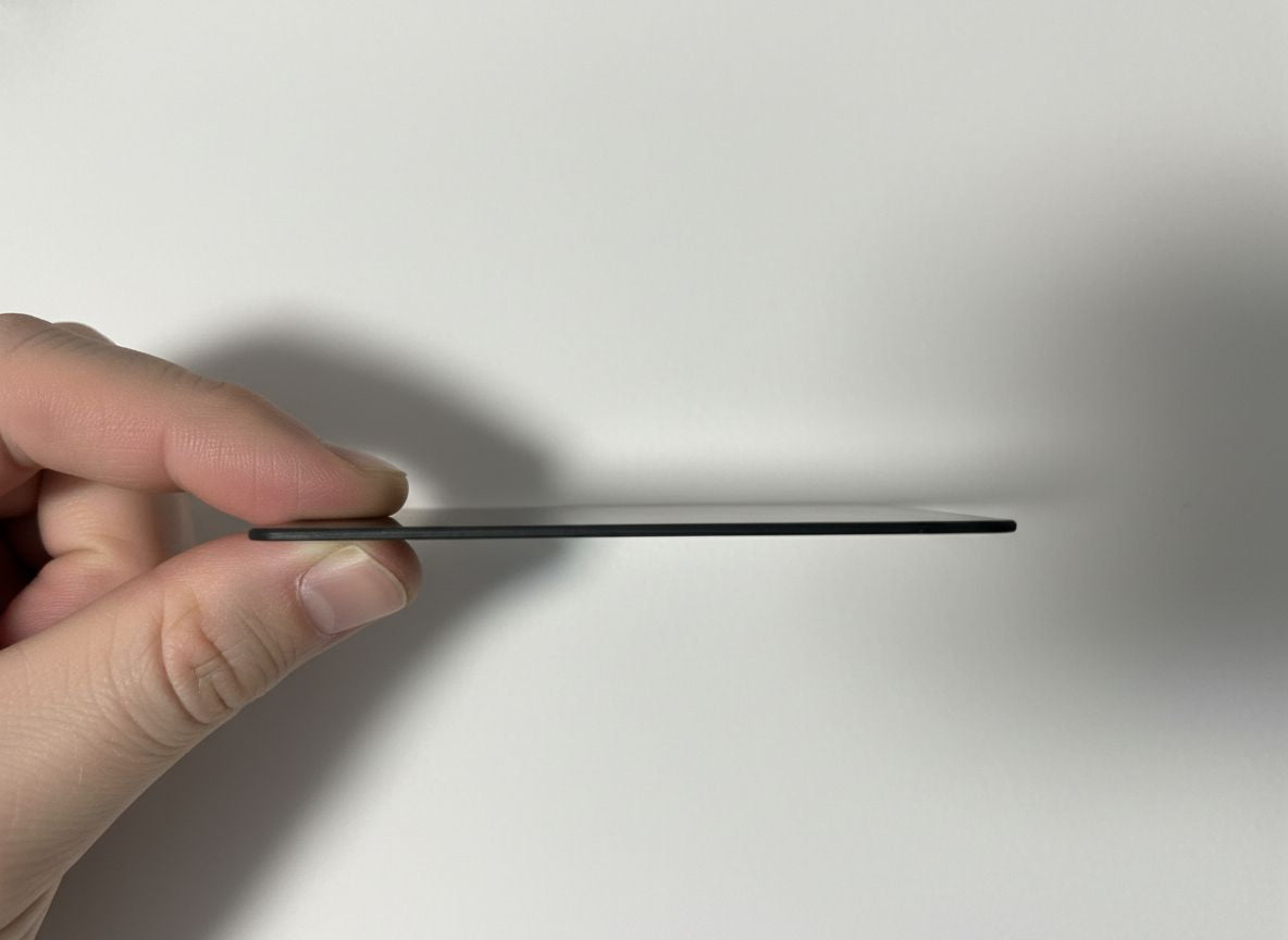 SLIM TRACKER CARD